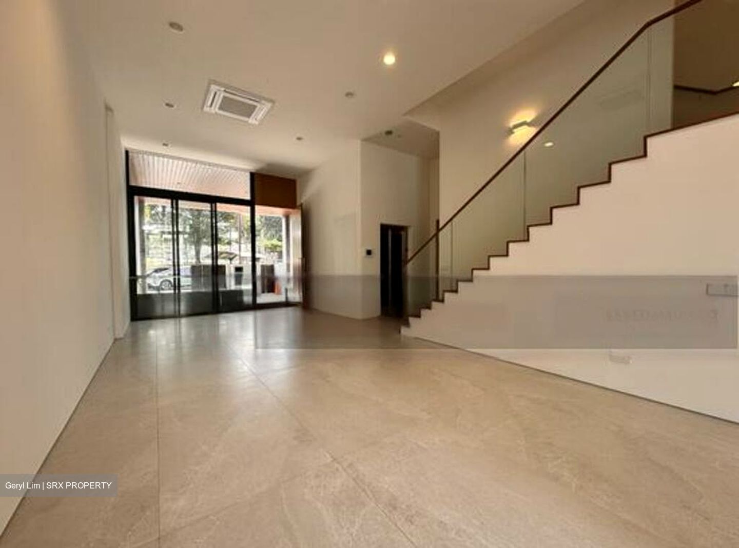Opera Estate thumbnail photo